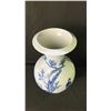 Image 8 : LARGE CHINESE BLUE AND WHITE VASE WITH CASE APPROX 16"