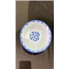 Image 5 : BLUE AND WHITE FLORAL BOWL WITH CASE