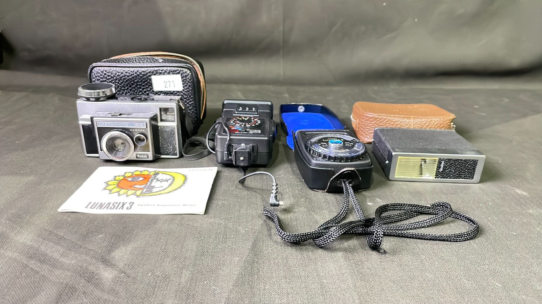 VINTAGE KODAK INSTAMATIC 414 CAMERA WITH CASE, PRISMA 464V TZ FLASH ...