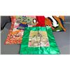 Image 3 : 3 ASSORTED JAPANESE TAPESTRY'S