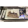 Image 2 : NOTRE DAME DE PARIS ARCHITECT SERIES 3D PUZZLE & BAG OF 3D PUZZLE PARTS