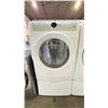 Image 2 : ELECTROLUX WASHER & DRYER SET