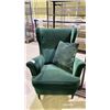 Image 2 : VELOUR LOUNGE CHAIR