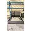 Image 1 : MODERN QUEEN SIZE BED FRAME
