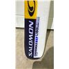 Image 2 : PAIR OF SALOMON CROSSMAX 8XP L180 SKIS