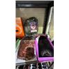 Image 2 : SHELF LOT OF ASSORTED WIGS AND HAIR EXTENSIONS