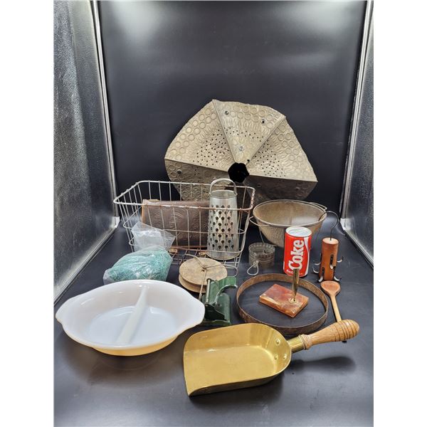 Vintage Kitchenware and Metal Lot