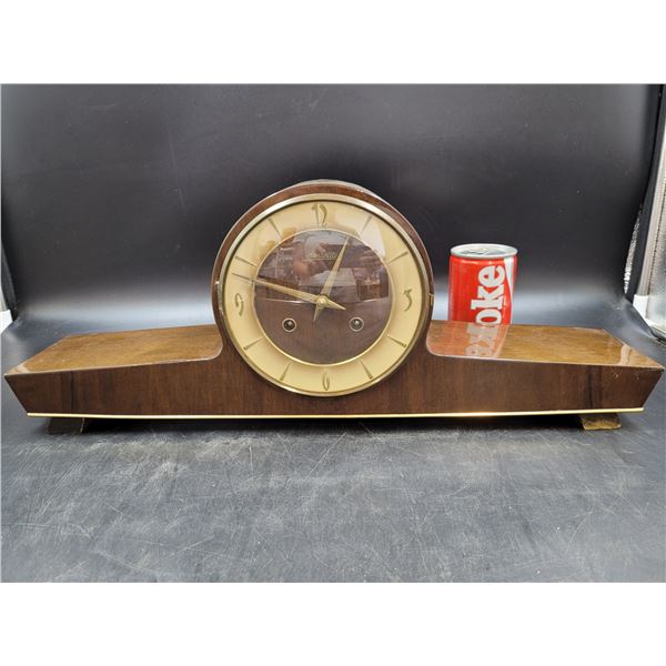 Vintage Wooden Mantel Clock