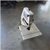 Image 2 : BRICO BANDSAW