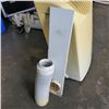 Image 2 : MAYTAG 9000 BTU PORTABLE AC UNIT WORKING WITH ACCESSORIES