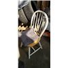 Image 2 : PATIO TABLE WITH 2 CHAIRS
