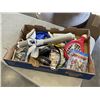 Image 2 : TRAY OF VIDEO GAMES AND ACCESSORIES