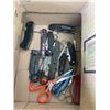 Image 2 : LOT OF KNIVES AND SCISSORS