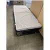 Image 2 : FOLDING SPACE SAVER COT