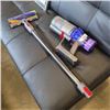 Image 2 : AS NEW/DEMO DYSON V15 DETECT COMPLETE PLUS CORDLESS VACUUM W/ CHARGER AND ACCESSORIES - TESTED AND W