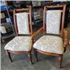 Image 3 : FOUR DINING ROOM CHAIRS