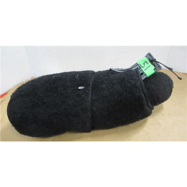 NEW:  SLIP ON SLIPPERS (SIZE 6.5)