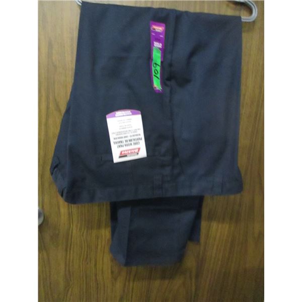 NEW:  DICKIES WORK PANTS (SIZE 44 X 30) (MSRP $49.99)