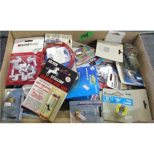 FLAT C/W HOUSEWARES, ETC