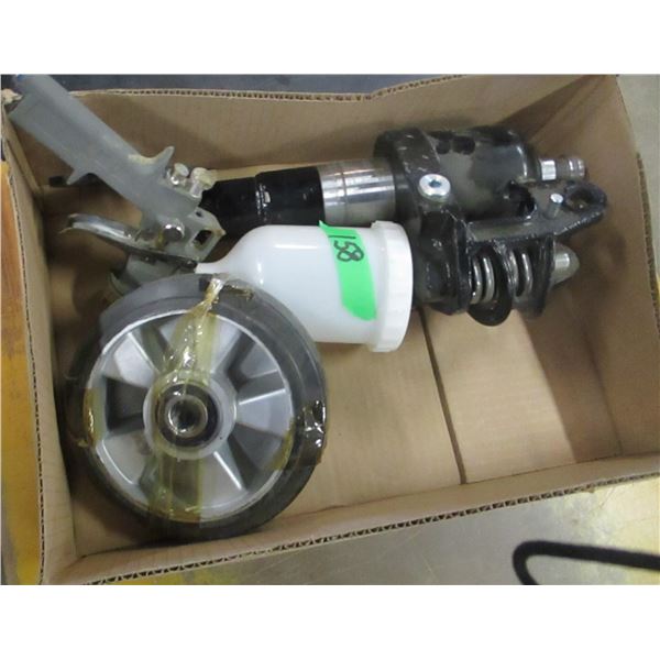 FREIGHT DAMAGE (AS IS):  FLAT C/W AUTO PARTS