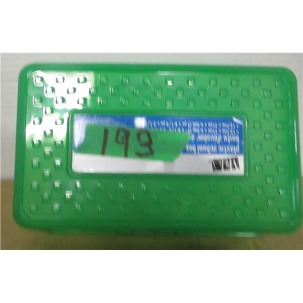 STORE CLOSE-OUT (AS IS):  PLASTIC SCHOOL BOX