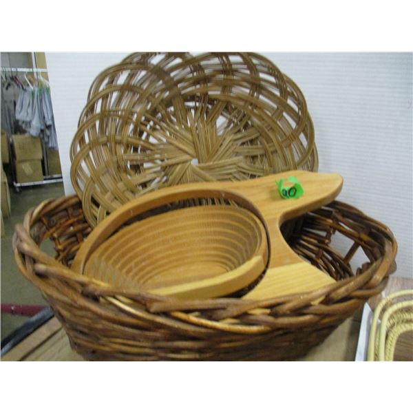 ESTATE:  BASKETS & WICKERWARE