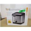 Image 1 : ESTATE (NEW):  TOASTMASTER DEEP FRYER (1.5L) IN ORIGINAL BOX