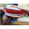 Image 4 : ESTATE:  BOX C/W TABLE RUNNERS & GLASSWARE