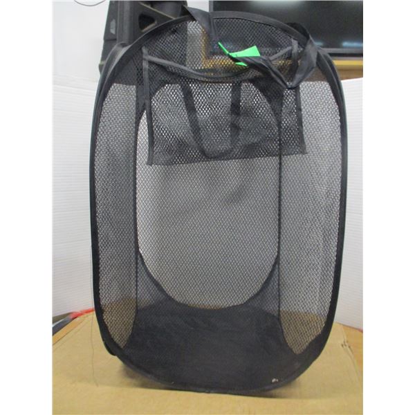 ESTATE:  MESH STYLE LAUNDRY HAMPER