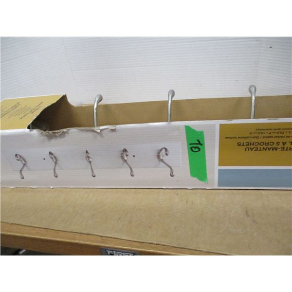 ESTATE (NEW):  5 HOOK COAT RACK
