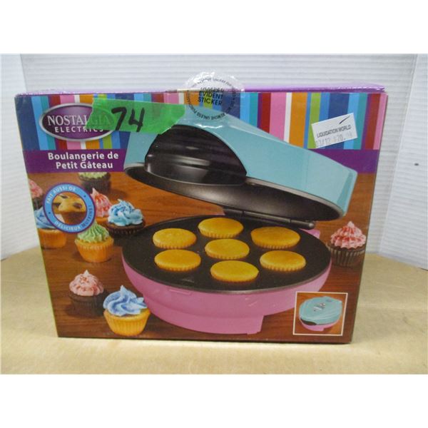 ESTATE (NEW):  NOSTALGIA CUPCAKE BAKERY IN ORIGINAL BOX