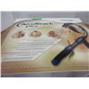 Image 1 : ESTATE (NEW):  ACCU REACH PRECISION MASSAGER IN ORIGINAL BOX