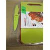 Image 2 : ESTATE (NEW):  CUTTING BOARD & KNIFE IN ORIGINAL PACKAGE