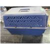 Image 2 : ESTATE:  BLUE PET CAGE (APPROX. 24" X 13")