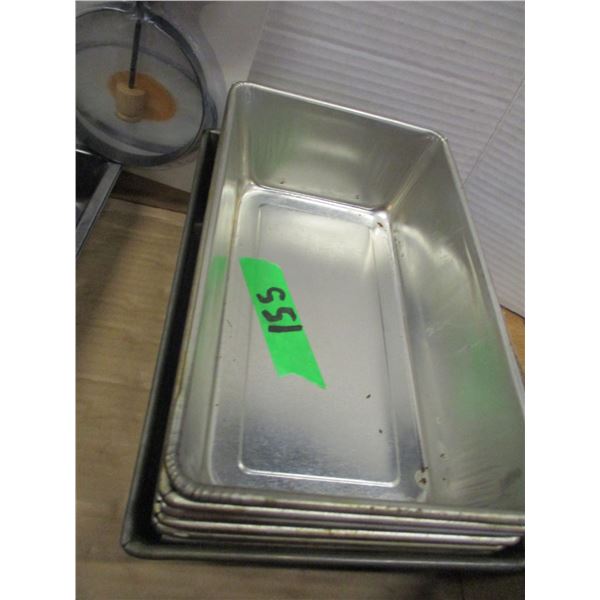 ESTATE:  FLAT C/W BAKING TINS