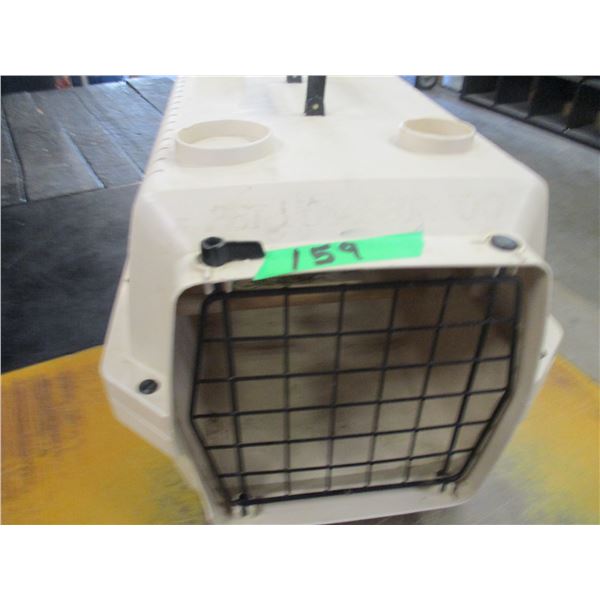 ESTATE:  PET CAGE (20" X 14" X 12")