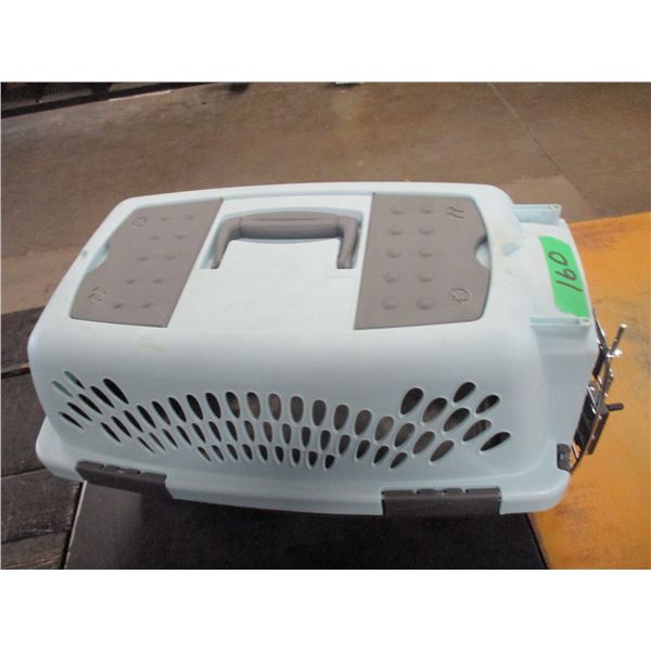 ESTATE:  PET CAGE (20" X 10" X 12")