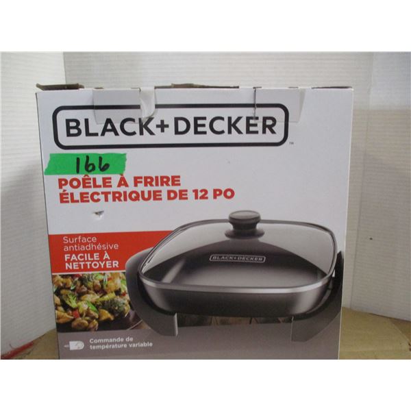 ESTATE (NEW):  BLACK & DECKER 12" ELECTRIC SKILLET IN ORIGINAL BOX (MSRP $59.99)