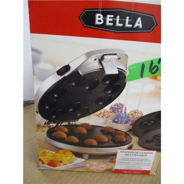 ESTATE (NEW):  BELLA BAKING STATION IN ORIGINAL BOX