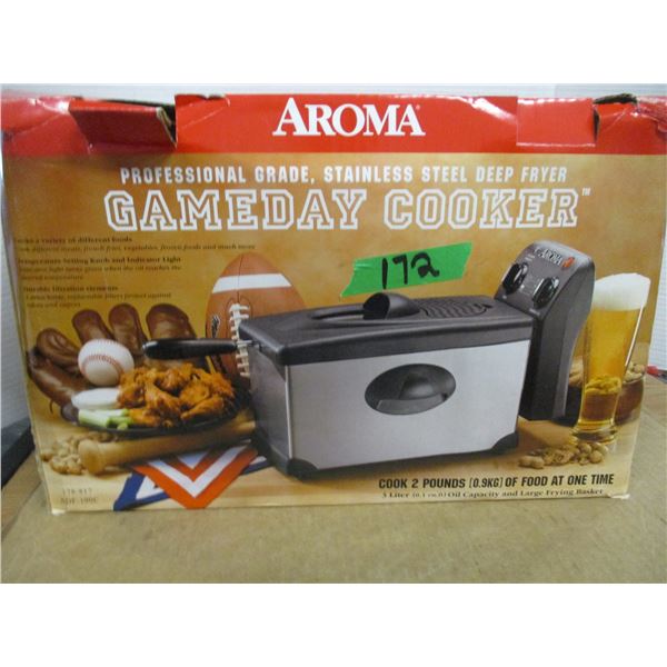 ESTATE:  AROMA GAME DAY STAINLESS DEEP FRYER IN ORIGINAL BOX