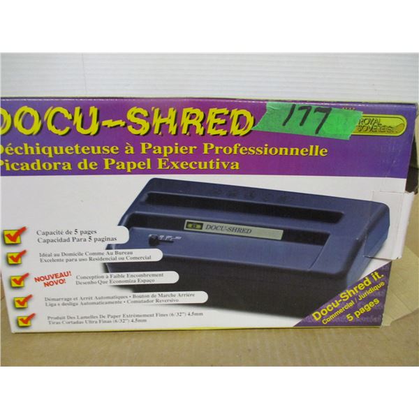 ESTATE (NEW):  DOCU-SHRED 5 PAGE SHREDDER IN ORIGINAL BOX