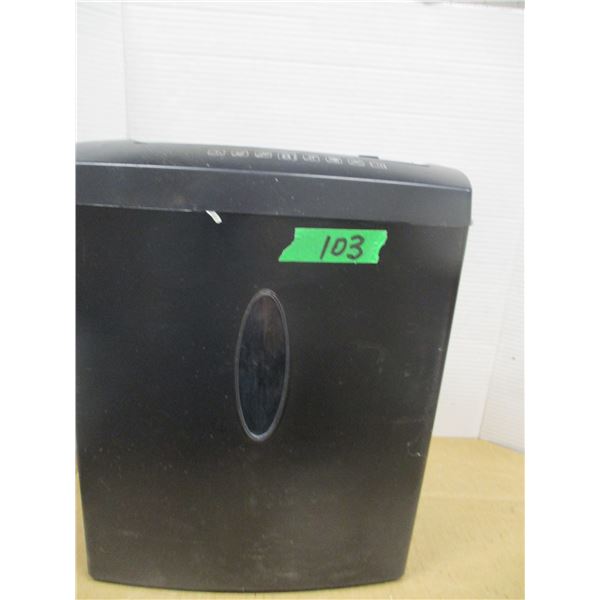ESTATE:  STAPLES PAPER SHREDDER