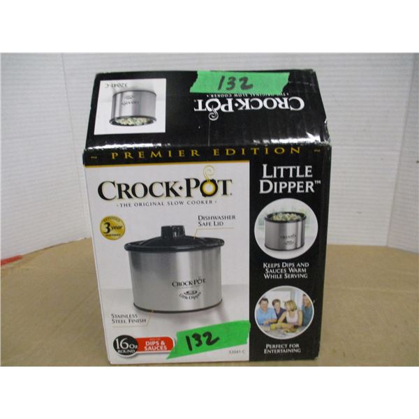 ESTATE/NEW:  LITTLE DIPPER CROCK POT IN ORIGINAL BOX
