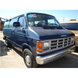 DODGE PASSENGER VAN s/n 2B4HB25Y6NK149409: