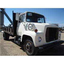 FORD F700 S/A FLATBED DUMP TRUCK s/n N70HVD8033: