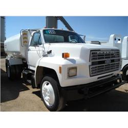 FORD F700  2,500 GALLON S/A WATER TRUCK s/n 1FDNF70K5JVA15317: