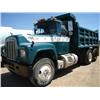 Image 1 : MACK R686ST T/A DUMP TRUCK s/n 1M2N179YXFA098960: