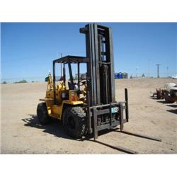 LIFTALL LT40TOW 4000lb. FORKLIFT s/n 794554: