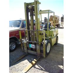 CLARK  C500YS 80 8,000lb. FORKLIFT s/n Y685-46-3575: