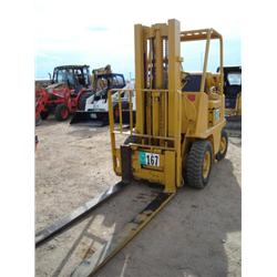 CATERPILLAR V55B FORK LIFT s/n 52J-01307: